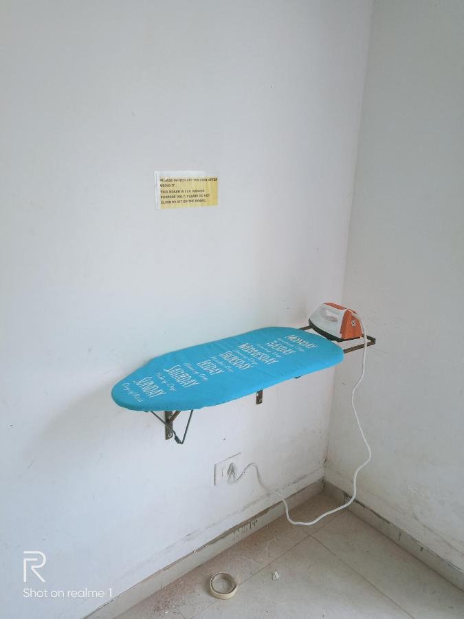 Ronnie's Studio Apartment Arpora Esterno foto