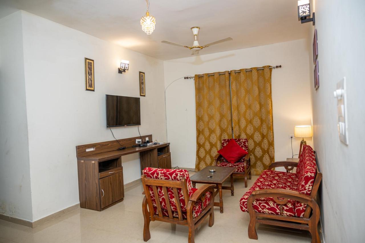 Ronnie's Studio Apartment Arpora Esterno foto