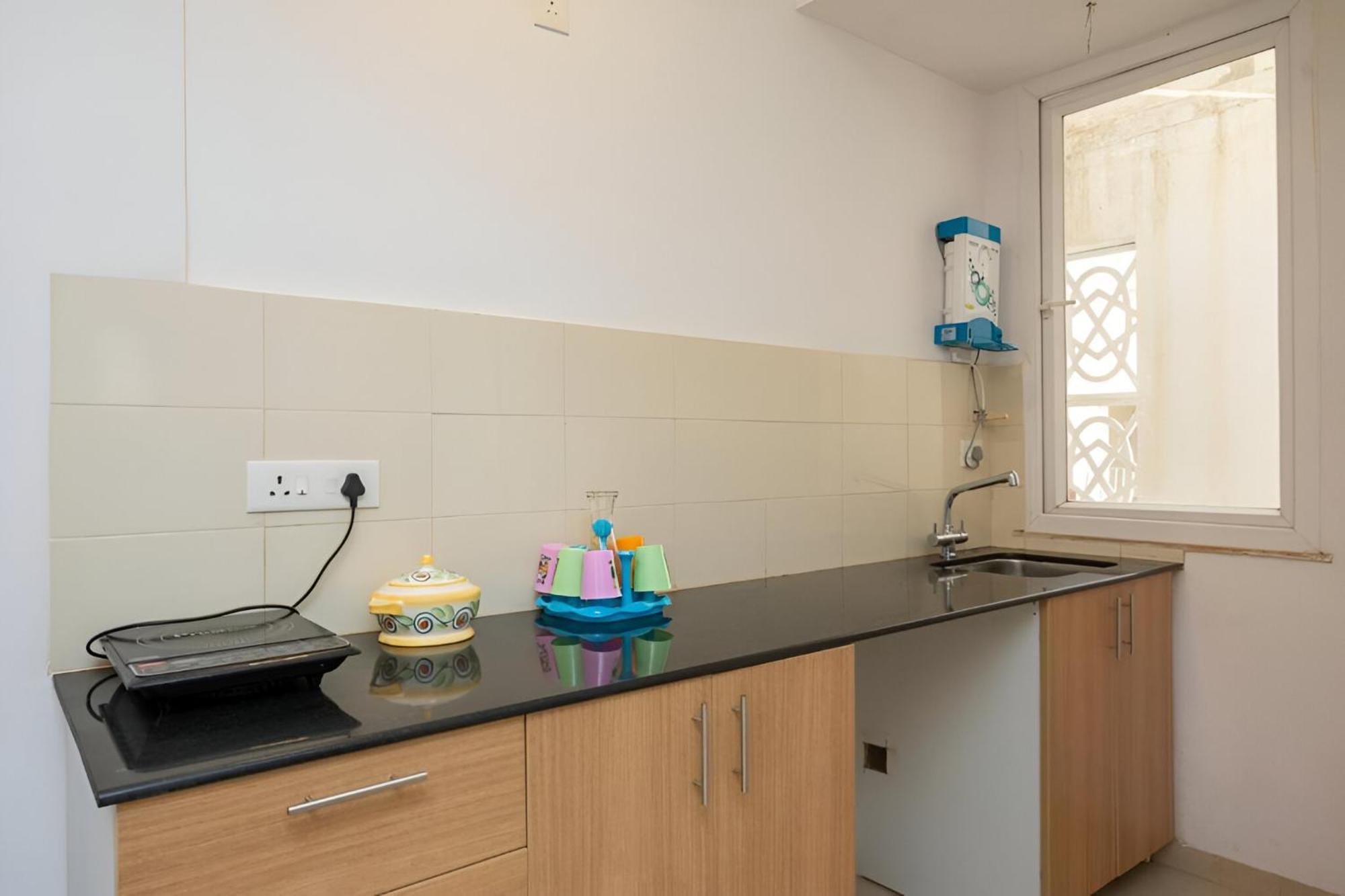 Ronnie's Studio Apartment Arpora Esterno foto
