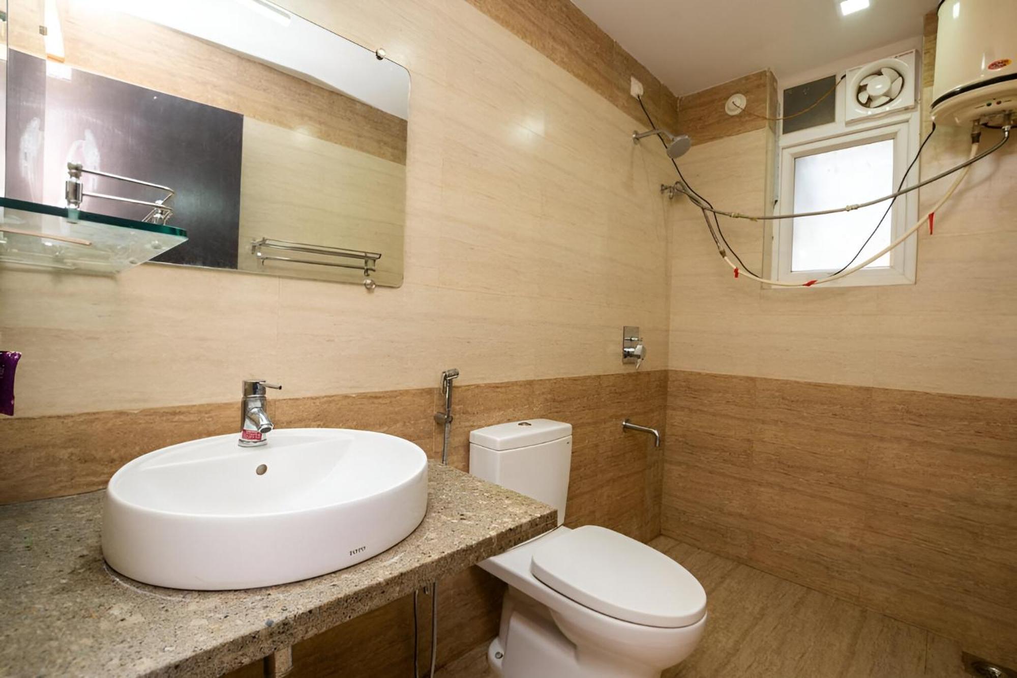 Ronnie's Studio Apartment Arpora Esterno foto